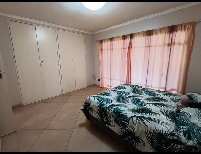 3 BEDROOM APARTMENT FOR SALE IN BRACKENDOWNS